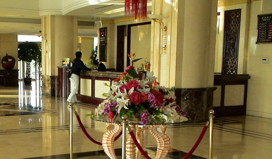 ¿Se pueden restringir o impedir las visitas a un edificio o condominio?