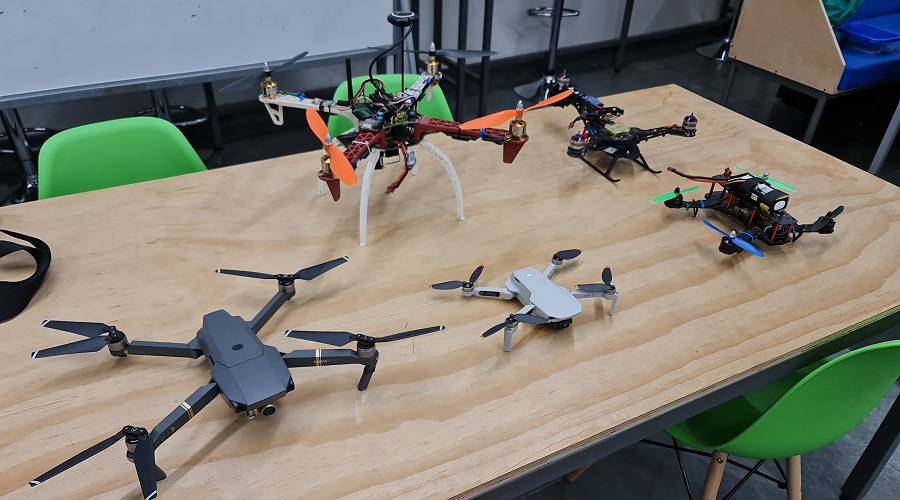Proyecto permitirá utilizar tecnología de drones para rescate y salvataje en el mar
