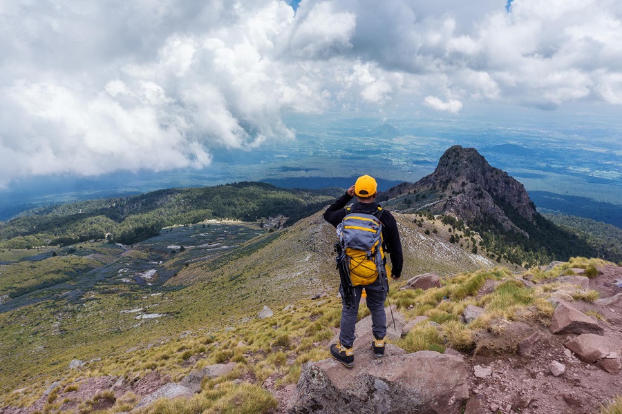 Proyecto busca impulsar el desarrollo del turismo de montaña en Chile
